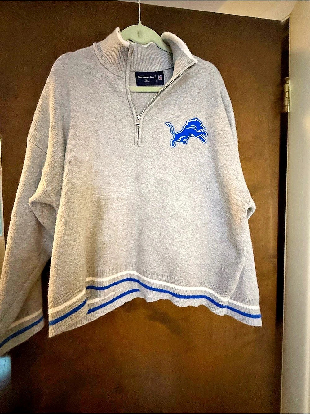 Abercrombie & Fitch NFL Detroit Lions Half-Zip Sweatshirt Gray & Blue XL